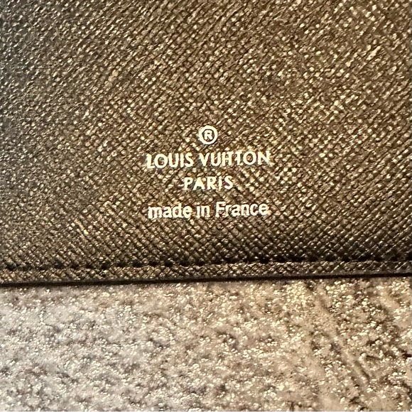 Louis Vuitton Beige Clutch - Picture 5 of 5